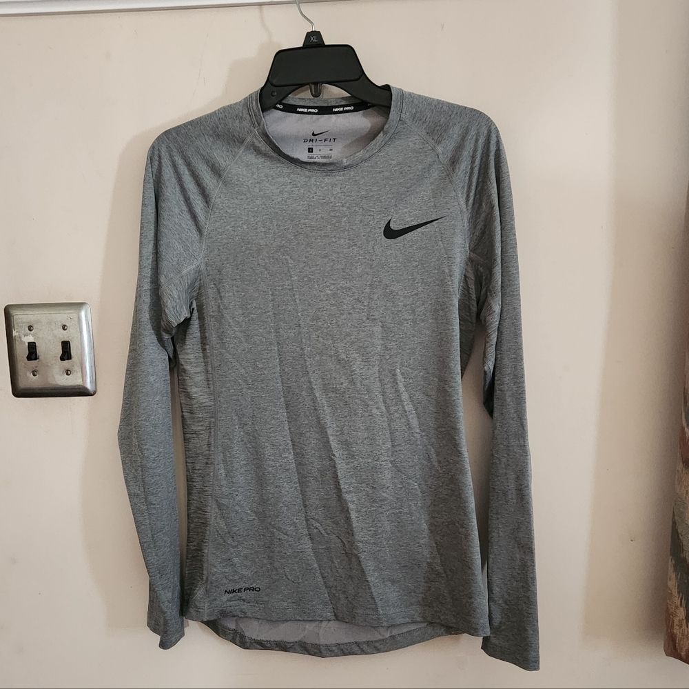 🎉 Men's Nike Dri Fit Long Sleeve